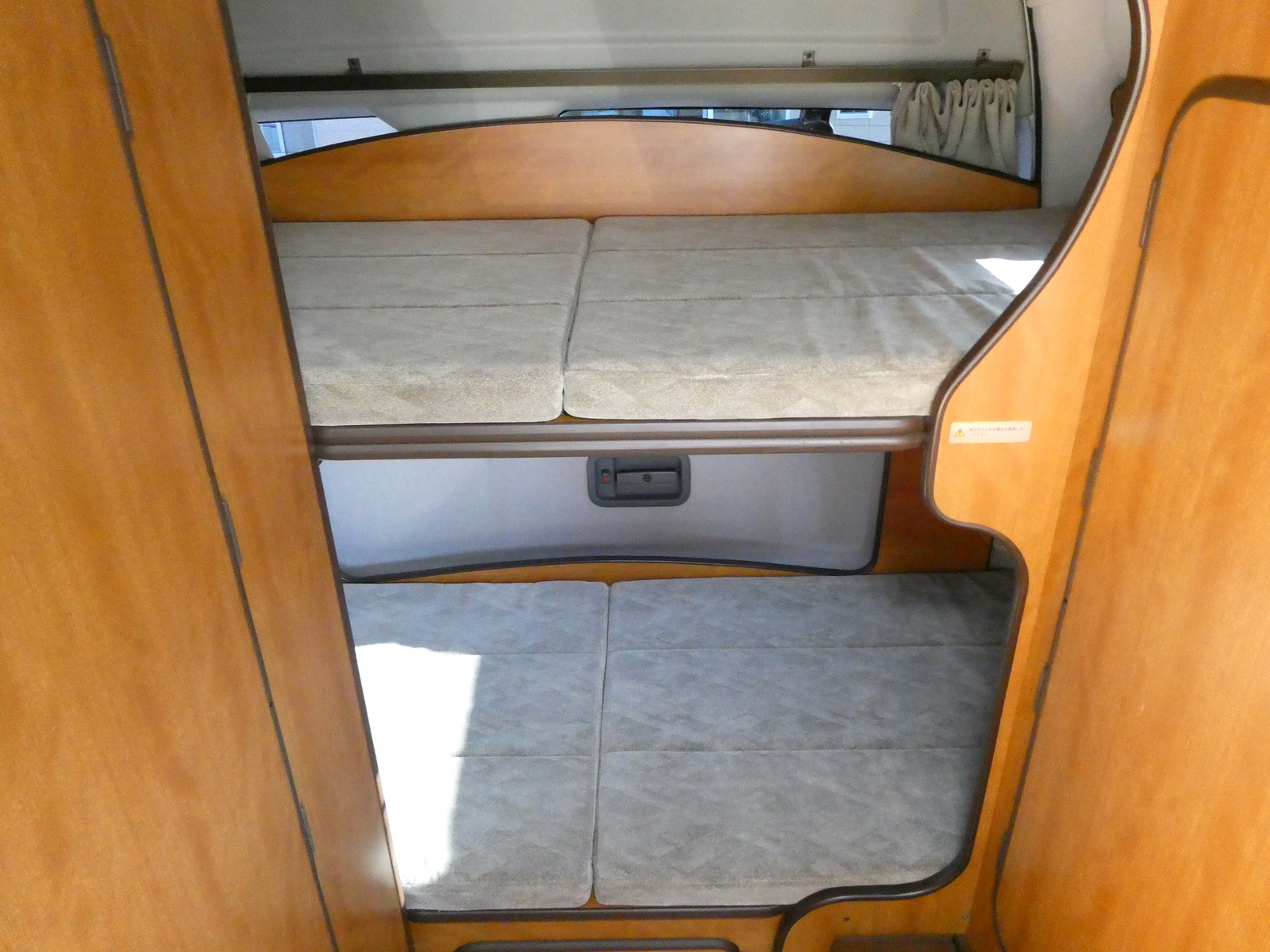 キャンピングカーバンコン