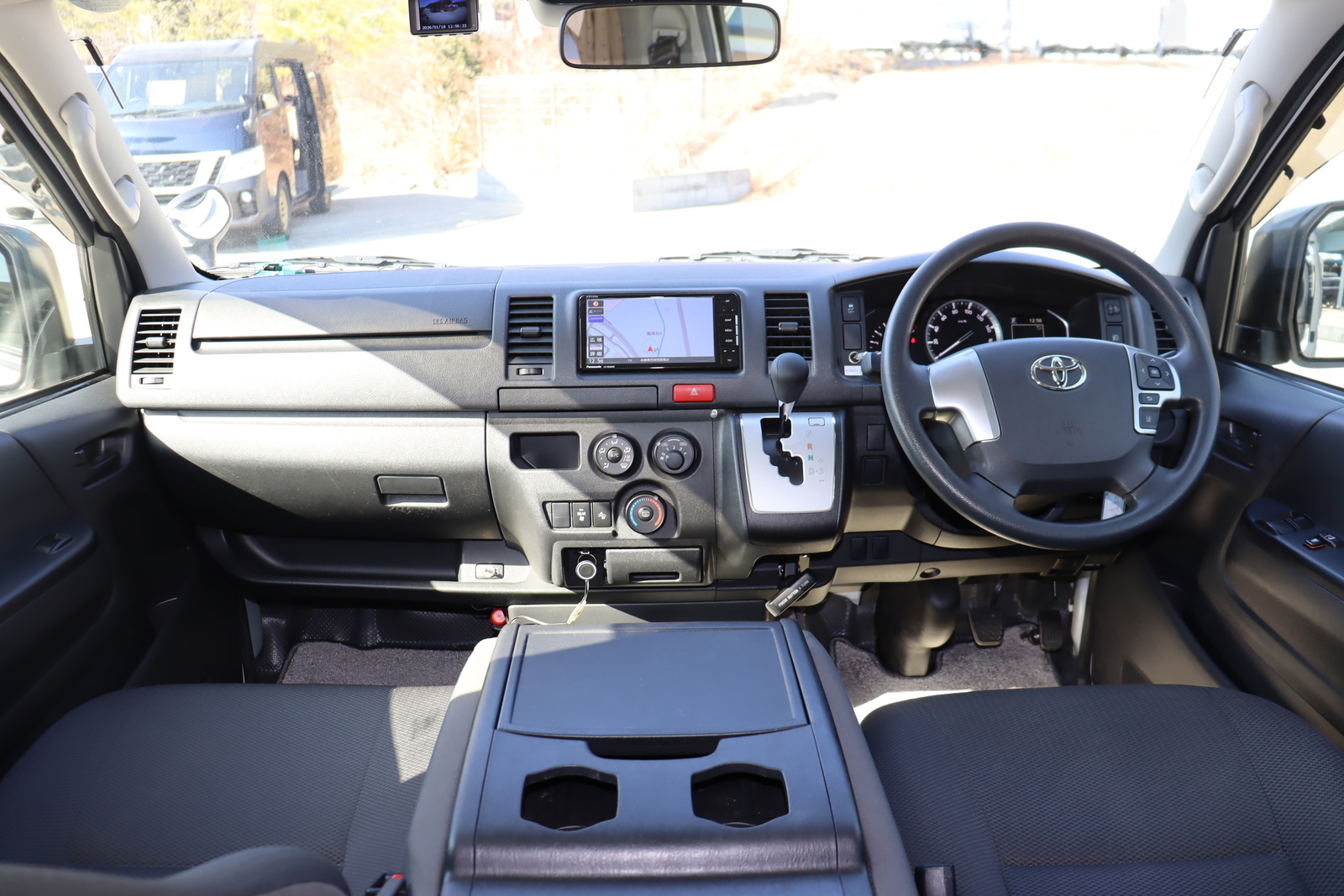 キャンピングカーバンコン