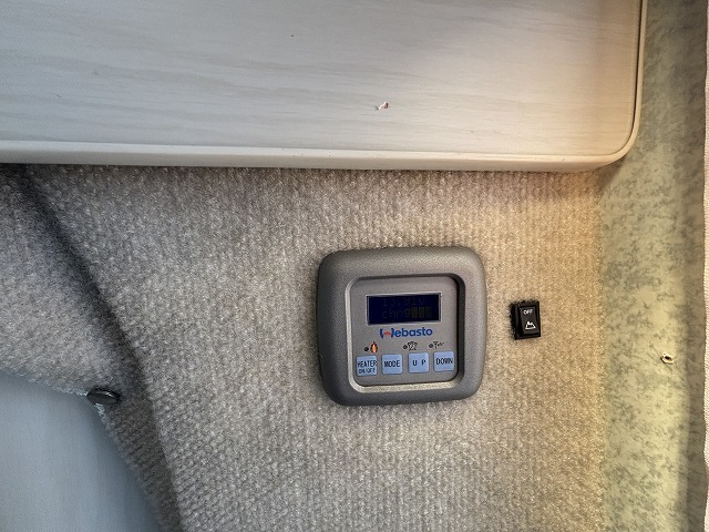 キャンピングカーキャブコン