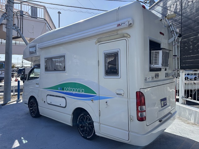 キャンピングカーキャブコン