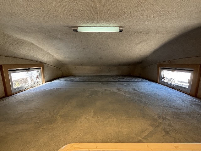 キャンピングカーキャブコン