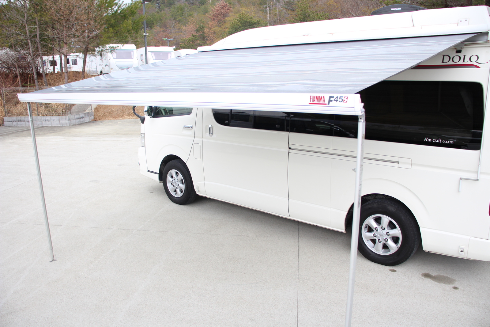 キャンピングカーバンコン