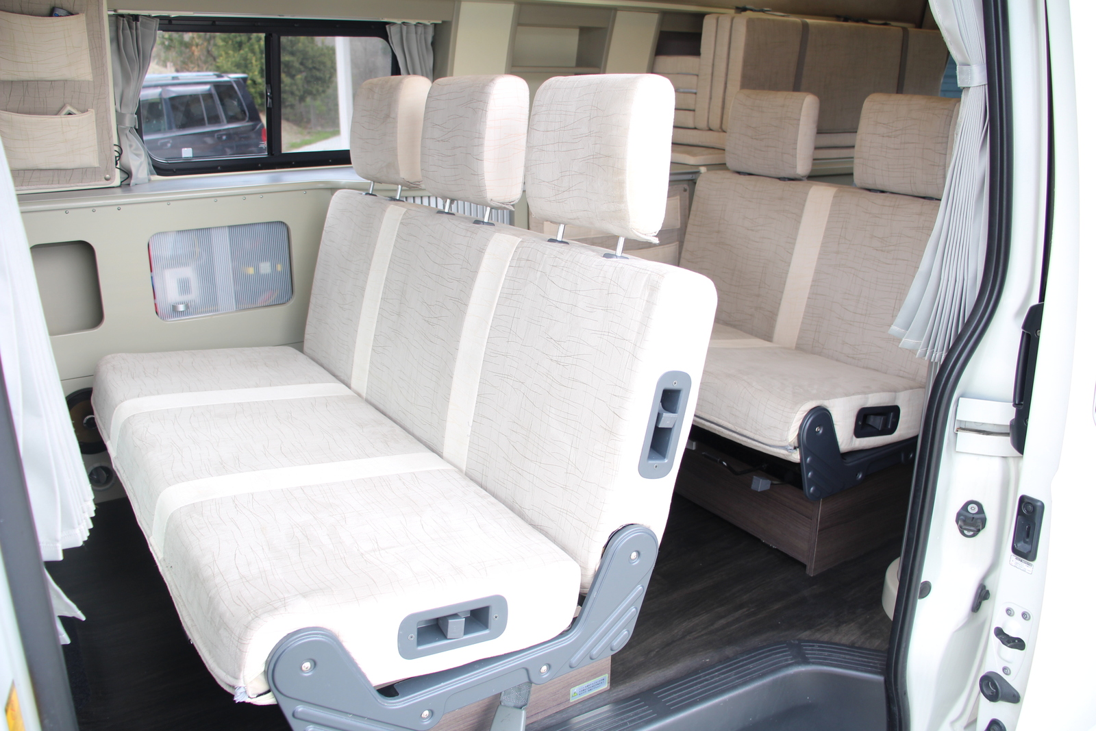 キャンピングカーバンコン