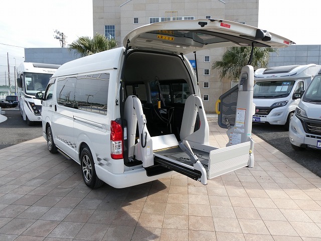 トヨタハイエース