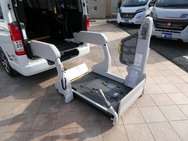 トヨタハイエース