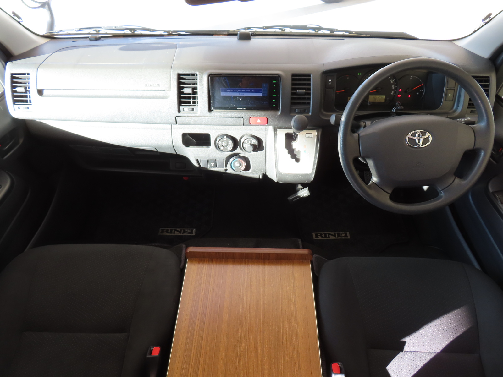 キャンピングカーバンコン