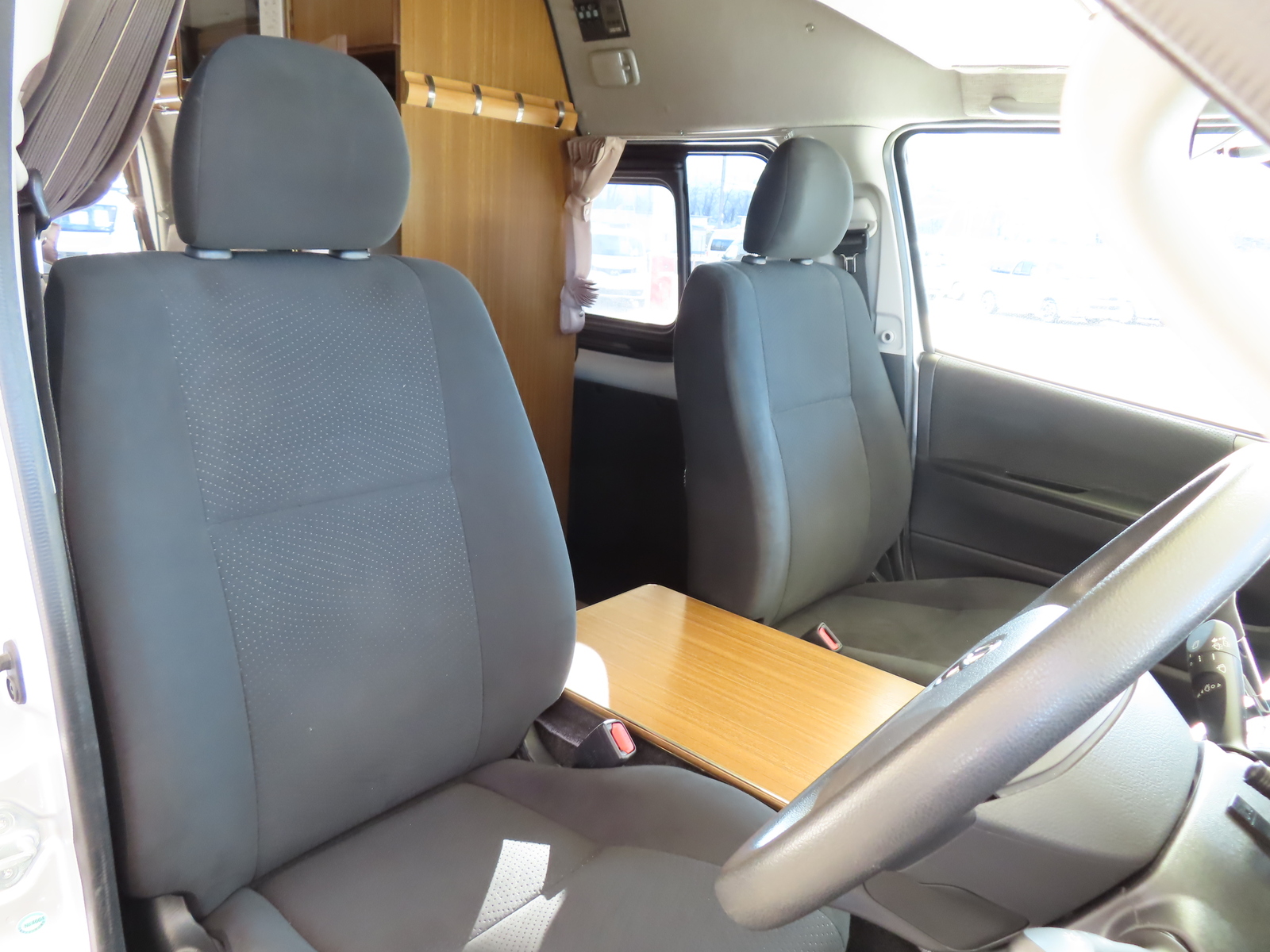 キャンピングカーバンコン