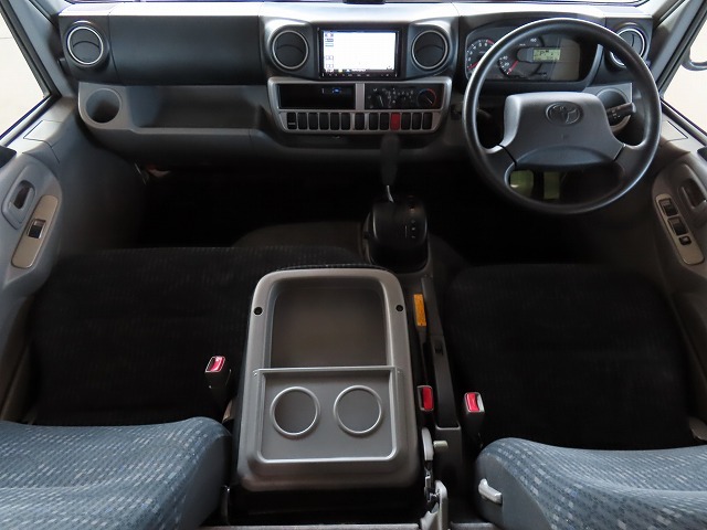 キャンピングカーキャブコン