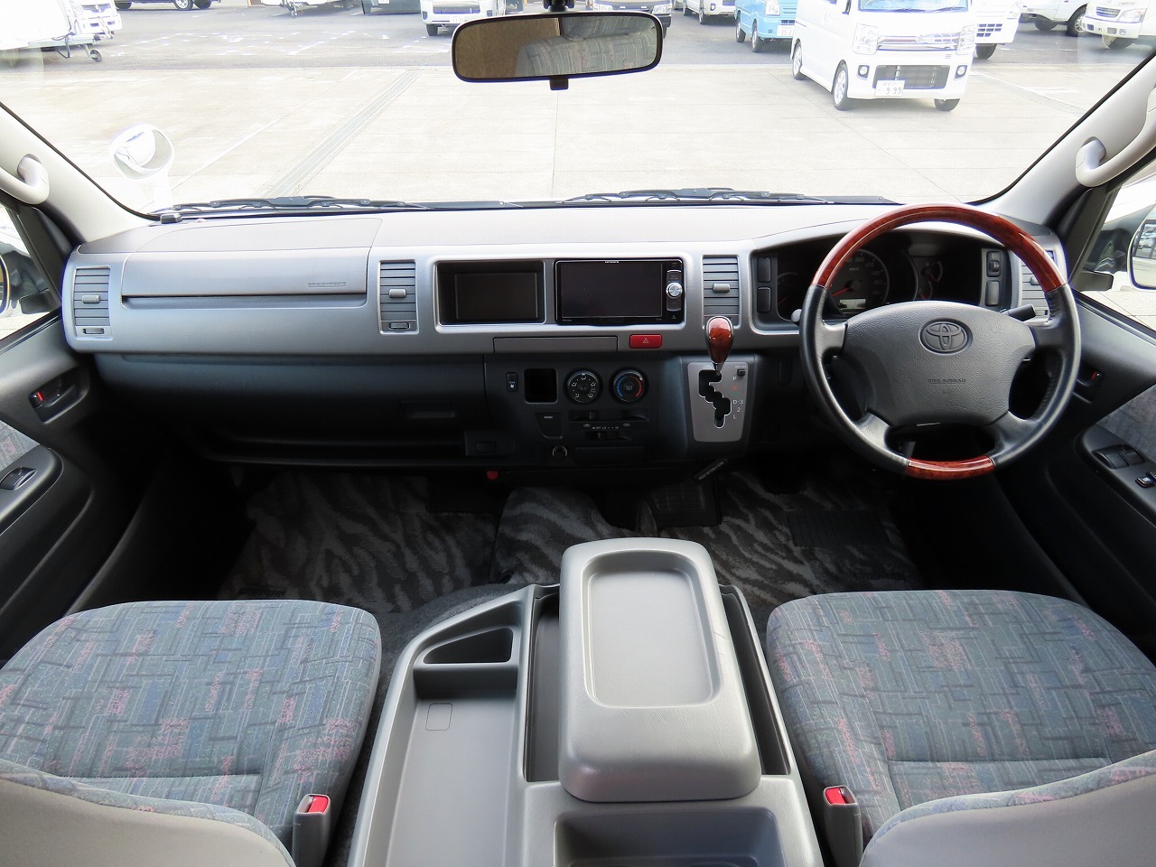 キャンピングカーバンコン