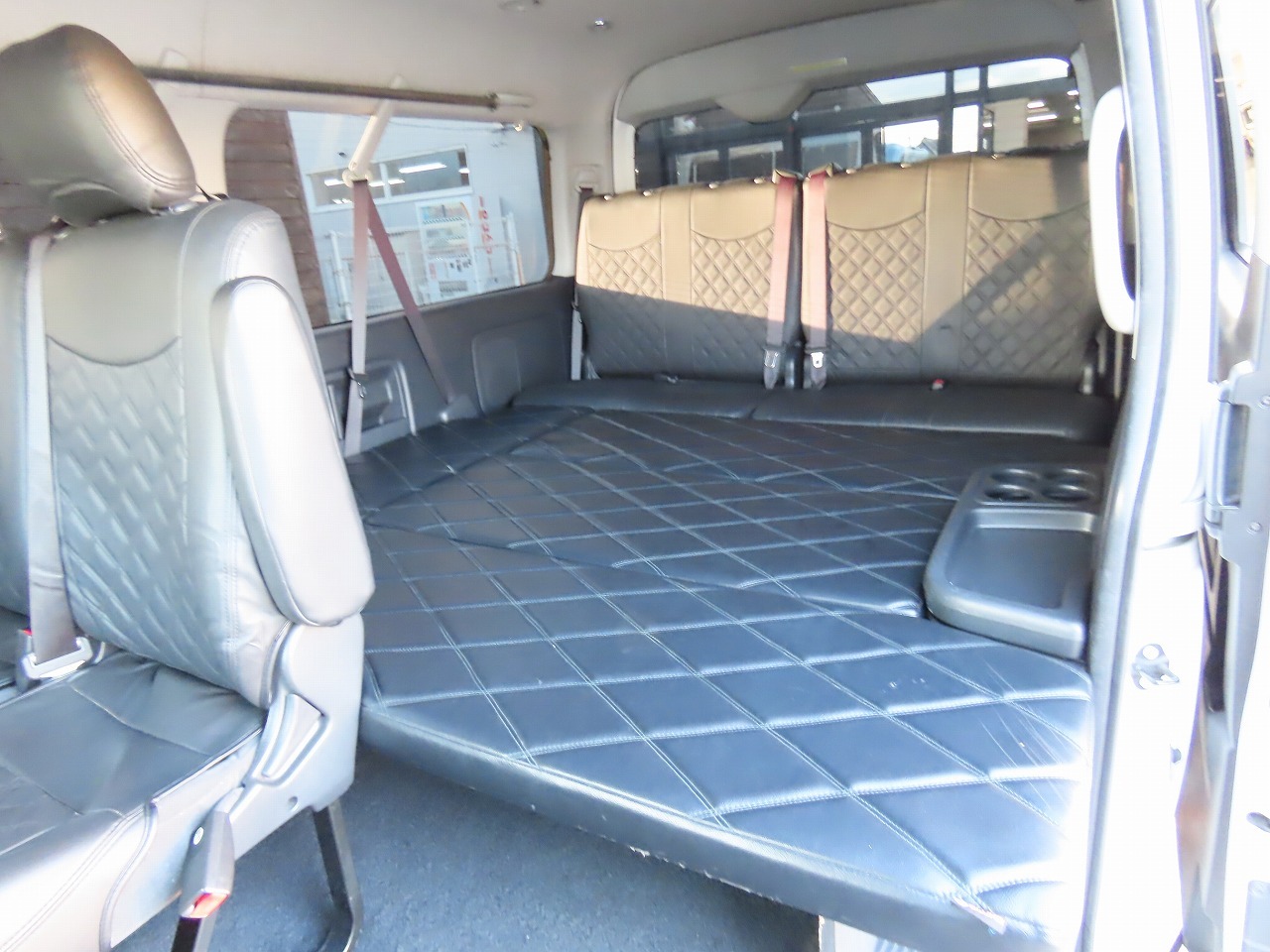 キャンピングカーバンコン