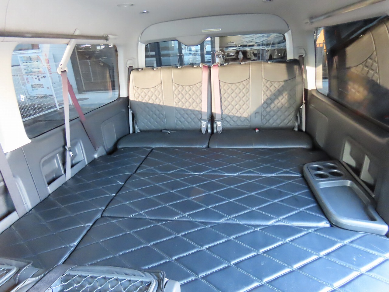 キャンピングカーバンコン