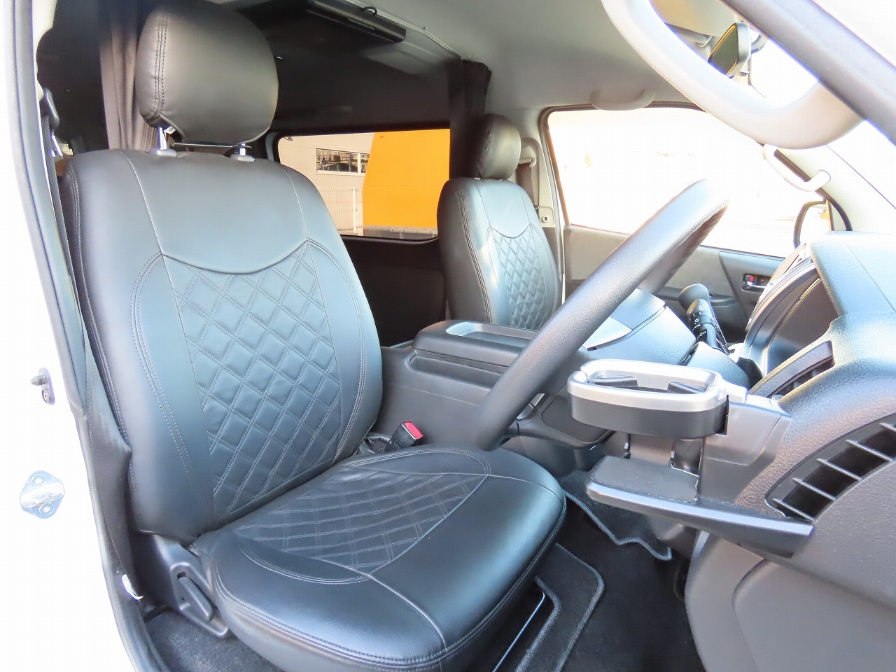 キャンピングカーバンコン