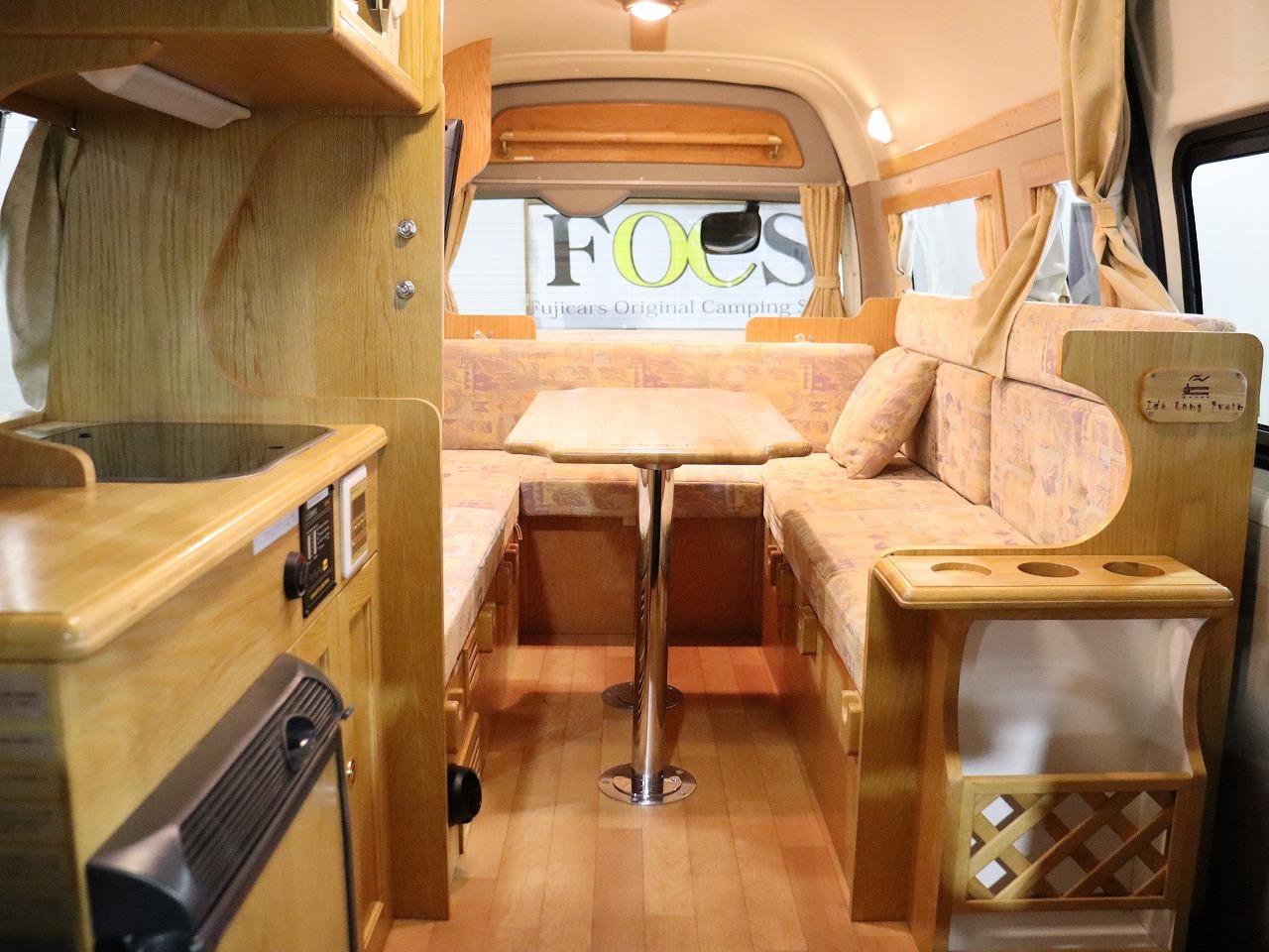 キャンピングカーバンコン