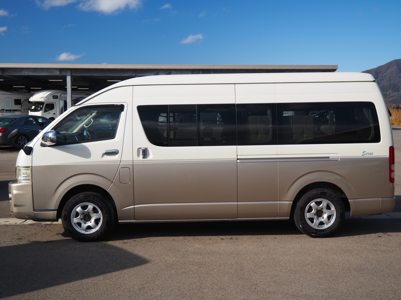 キャンピングカーバンコン