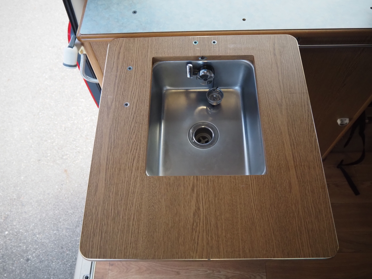 キャンピングカーバンコン