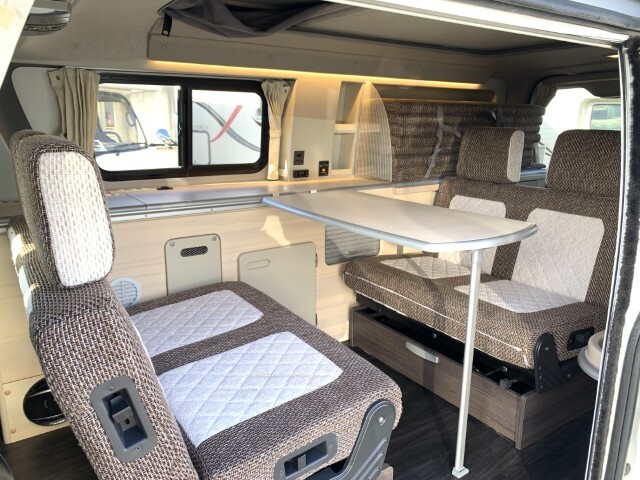 キャンピングカーバンコン