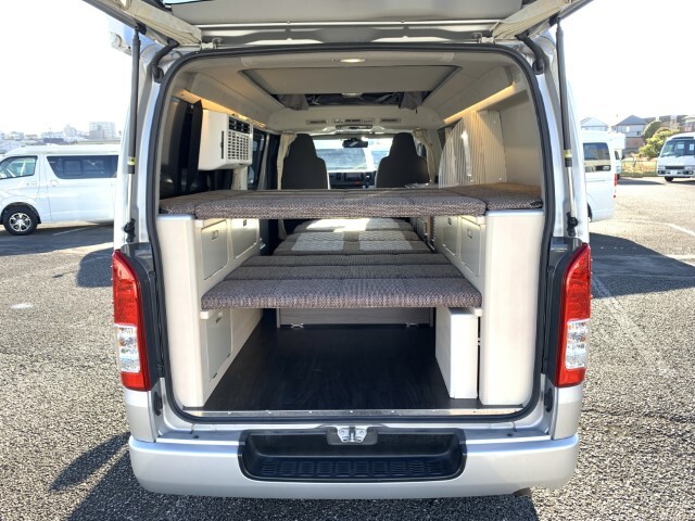 キャンピングカーバンコン