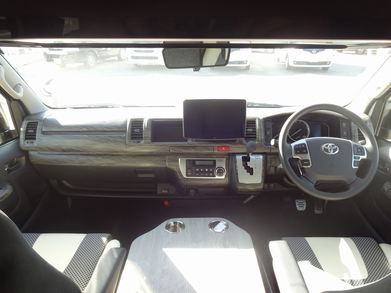 キャンピングカーバンコン