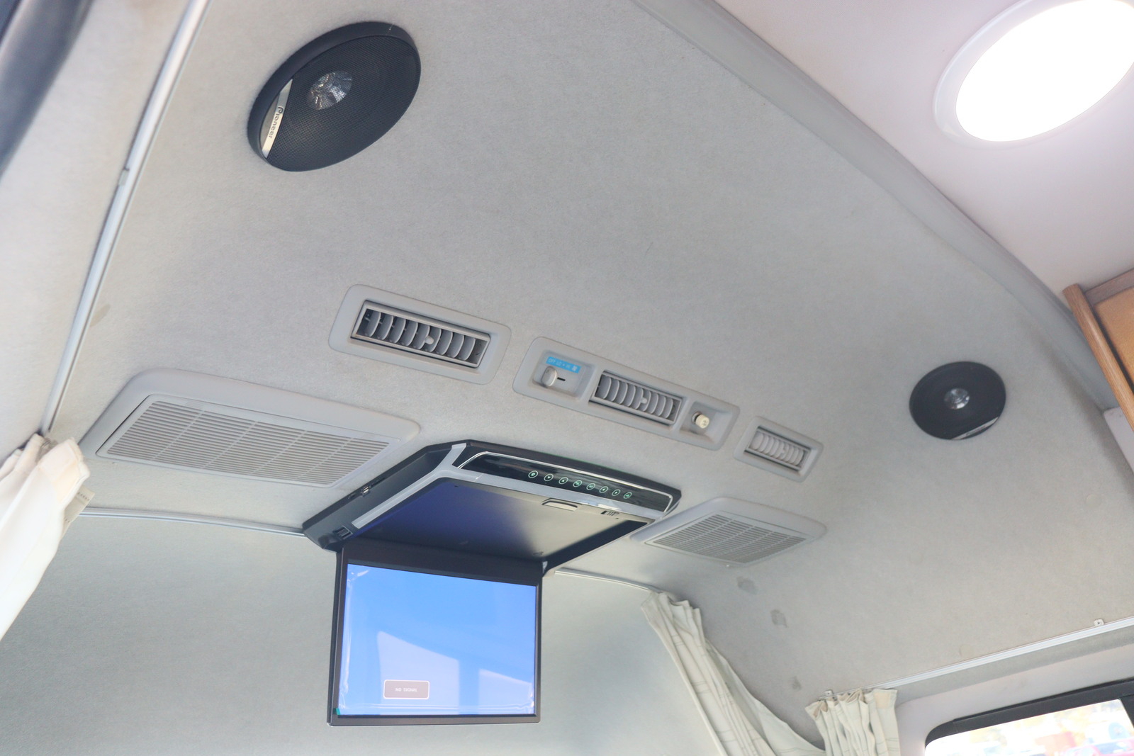 キャンピングカーバンコン