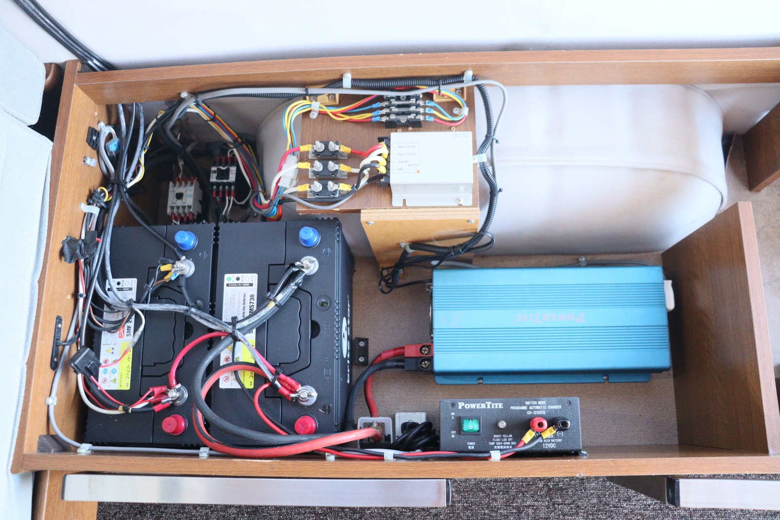 キャンピングカーバンコン