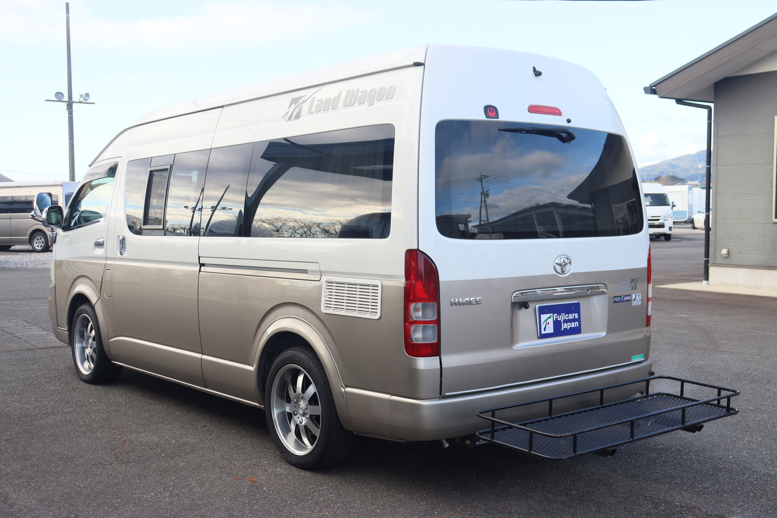 キャンピングカーバンコン