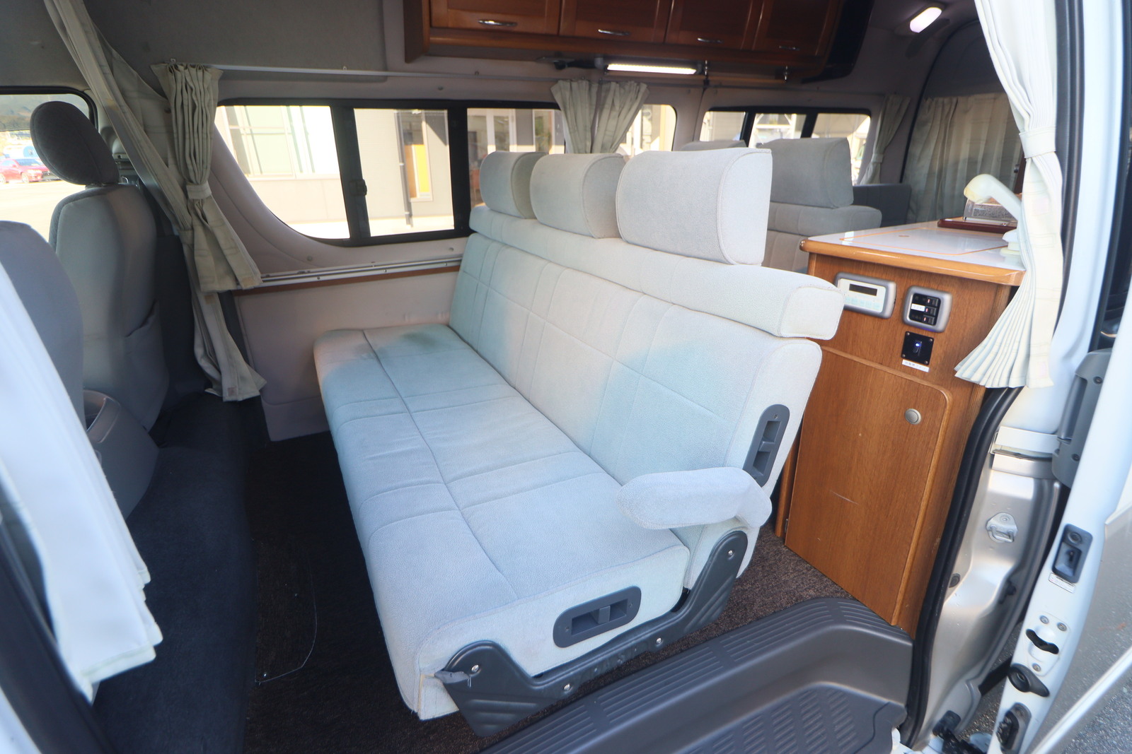 キャンピングカーバンコン