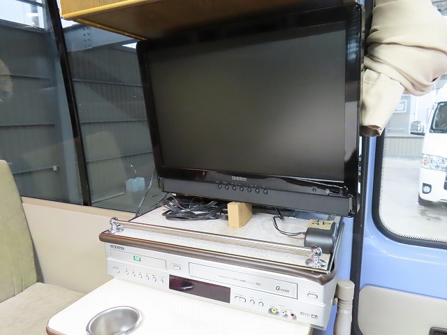 キャンピングカーバスコン