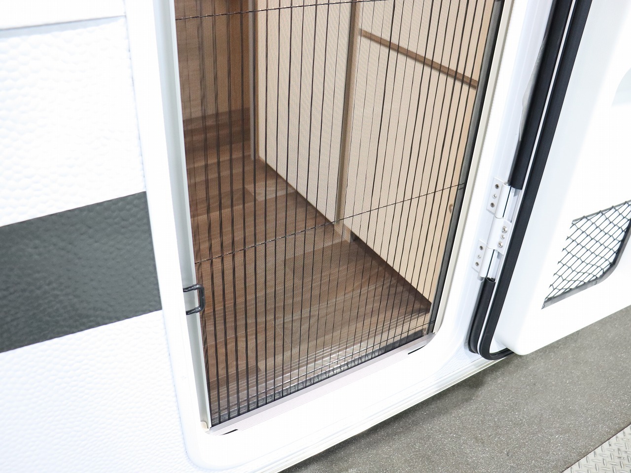 キャンピングカートレーラー