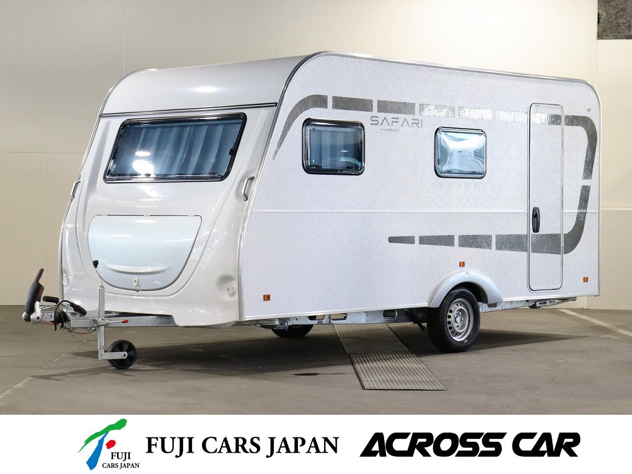トレーラー アクロスカー　サファリ430DD　牽引免許不要　新車即納