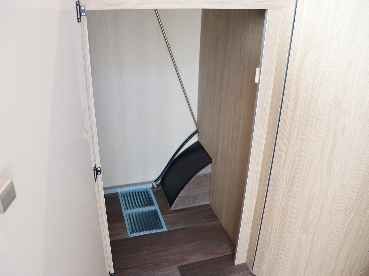 キャンピングカートレーラー