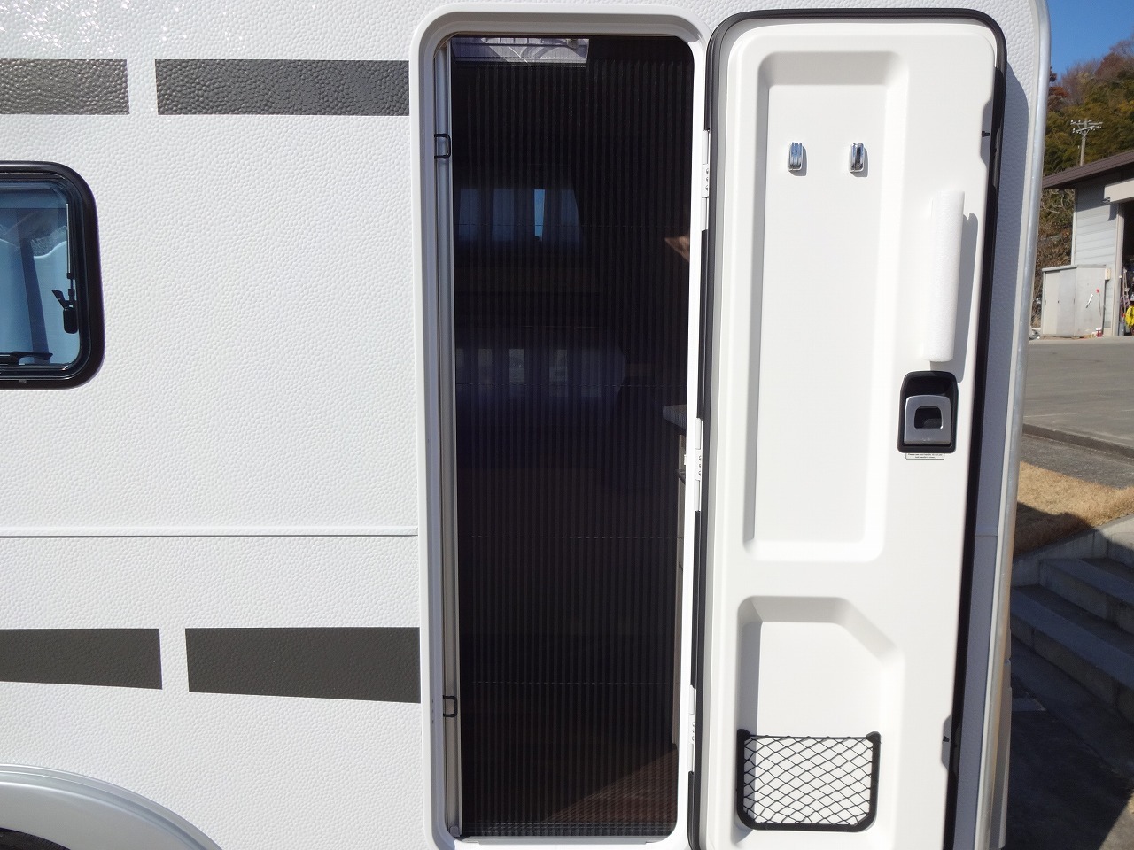 キャンピングカートレーラー