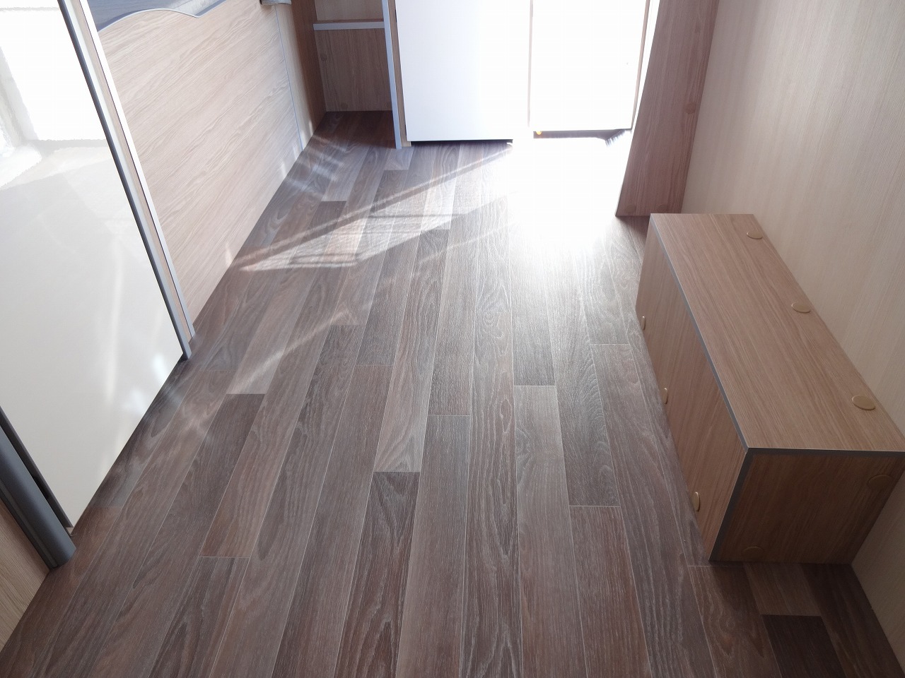 キャンピングカートレーラー