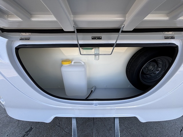 キャンピングカートレーラー