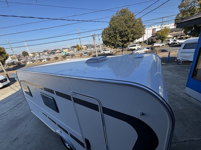 キャンピングカートレーラー