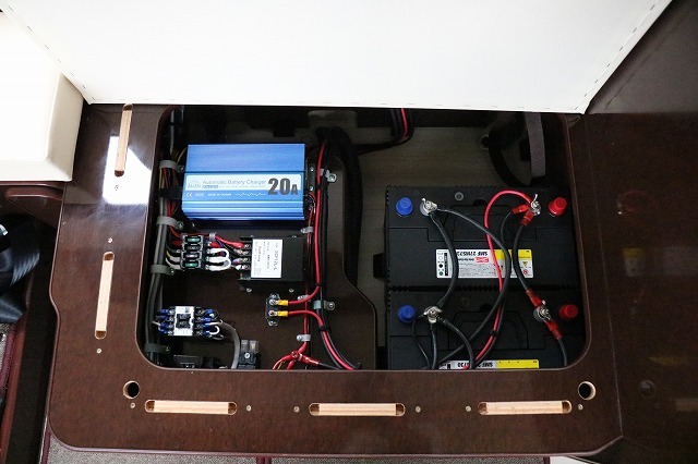 キャンピングカーバンコン