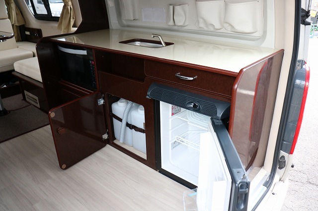 キャンピングカーバンコン