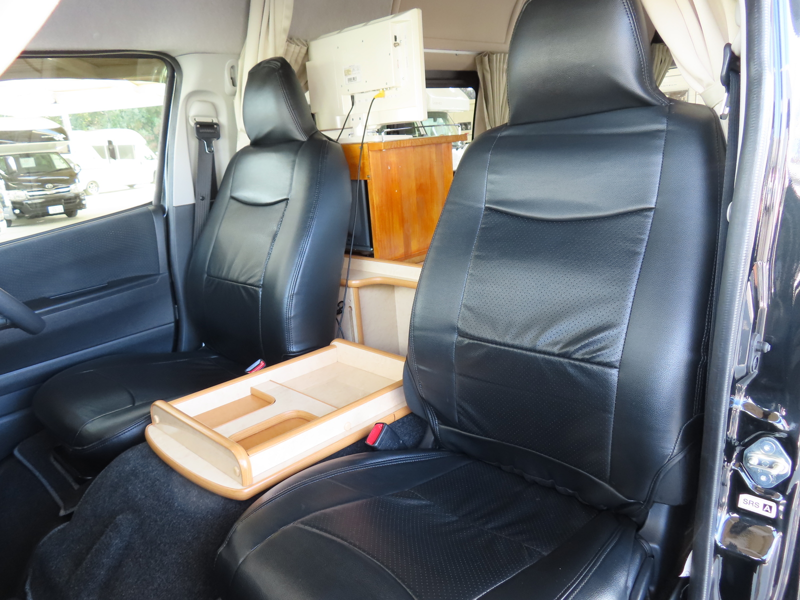 キャンピングカーバンコン