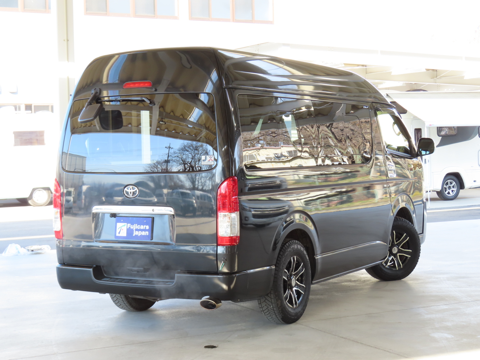 キャンピングカーバンコン