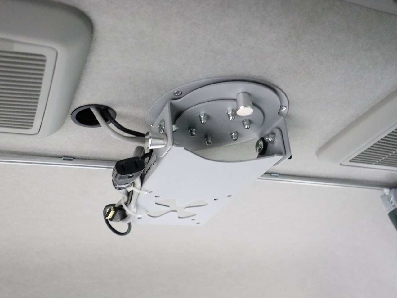 キャンピングカーバンコン