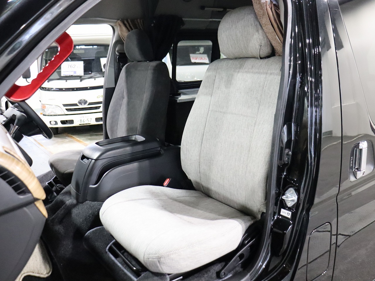 キャンピングカーバンコン