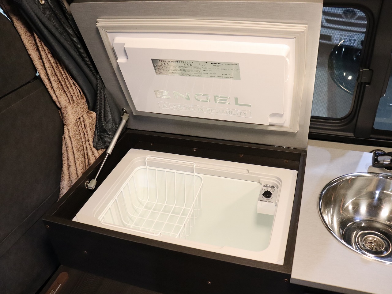 キャンピングカーバンコン