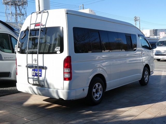 キャンピングカーバンコン