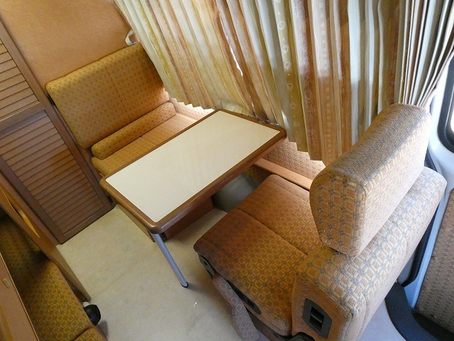 キャンピングカーバンコン