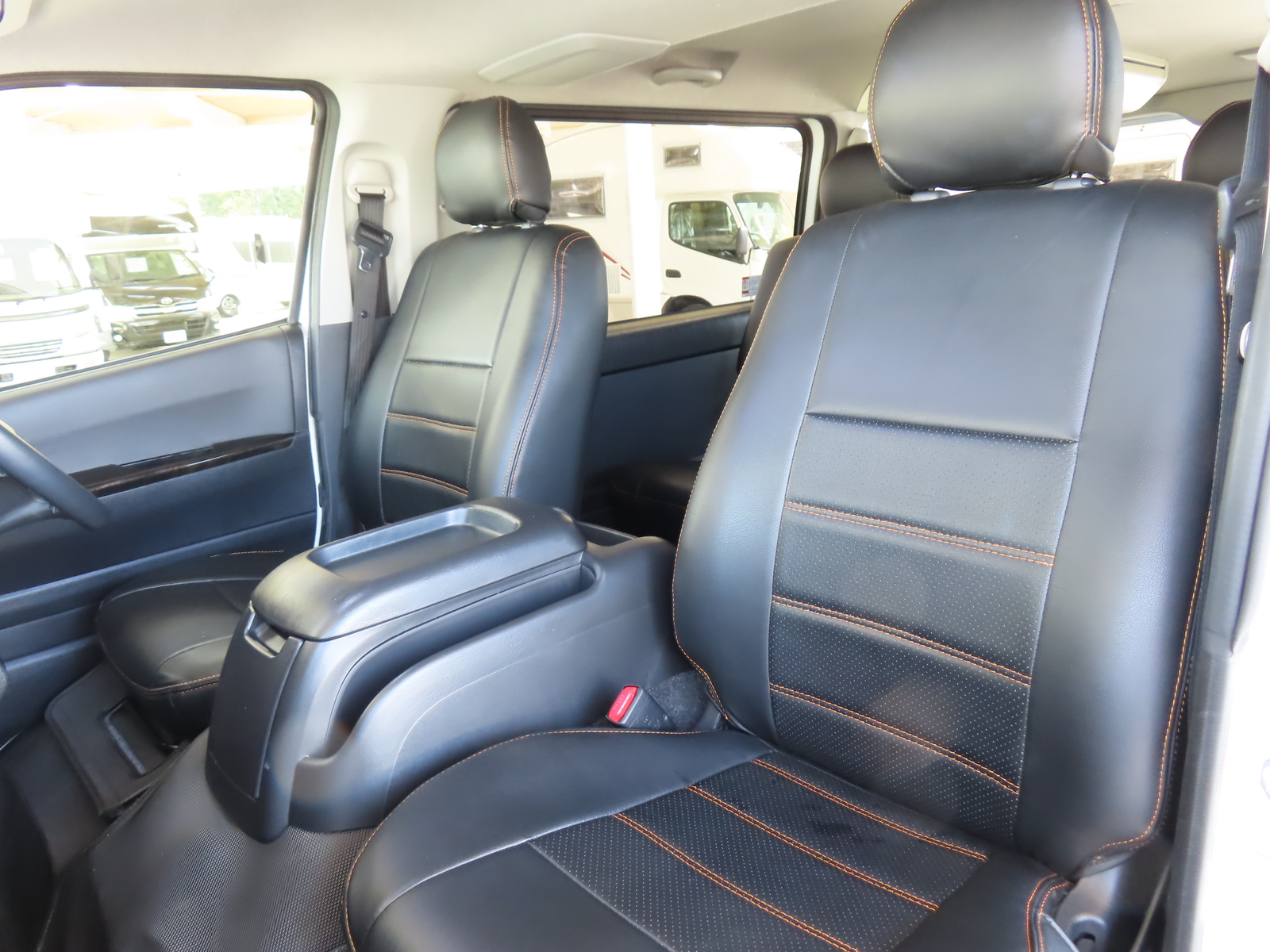 キャンピングカーバンコン