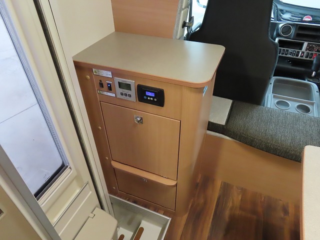 キャンピングカーキャブコン