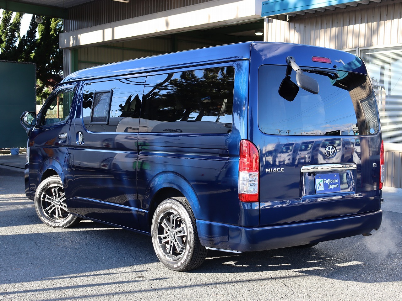 キャンピングカーバンコン