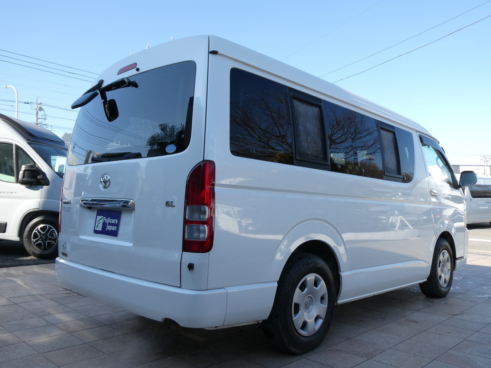 キャンピングカーバンコン