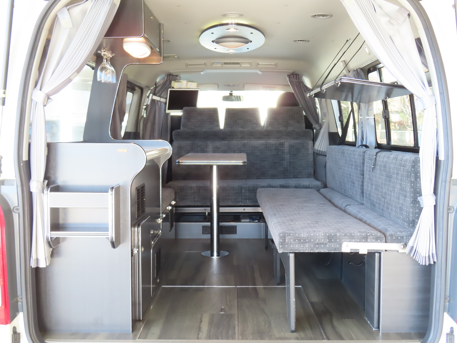 キャンピングカーバンコン