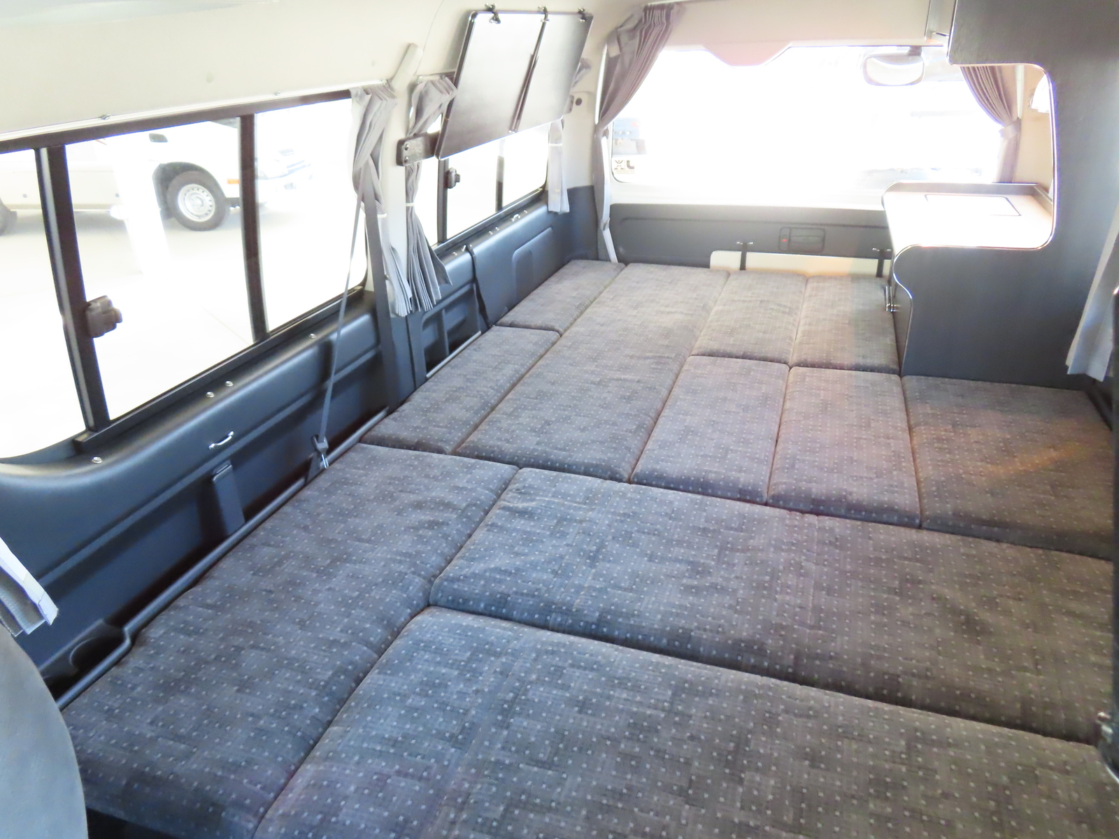 キャンピングカーバンコン