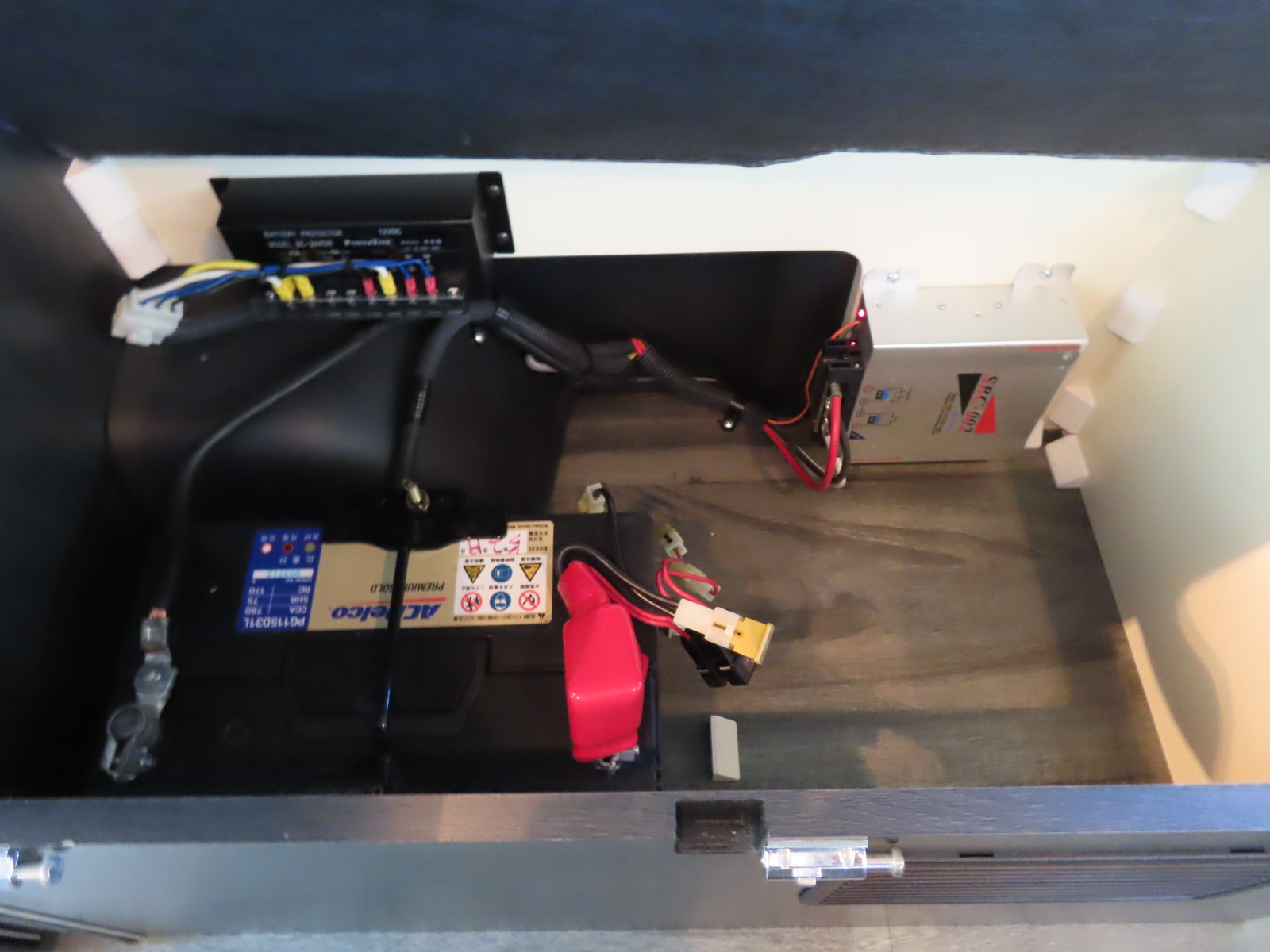 キャンピングカーバンコン